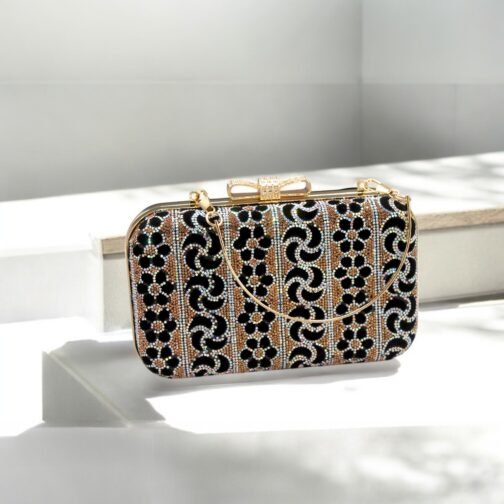 Black elegant crystal Clutch - Image 4