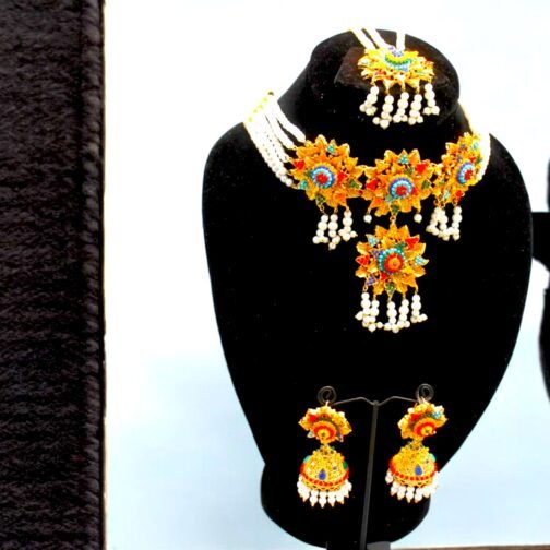 Stylish And Colorful Traditional Nauratan Choker Set