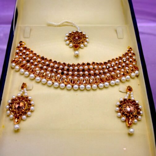 Delicate And Sober Set with Diamond Stones And Pearl - Image 5