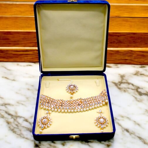 Delicate And Sober Set with Diamond Stones And Pearl - Image 4