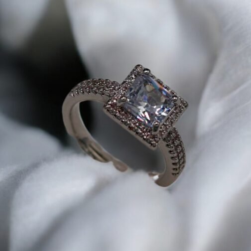 White zircon crystal ring - Image 2