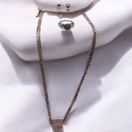 Silver cubical style neckless with ring & earrings - Image 2